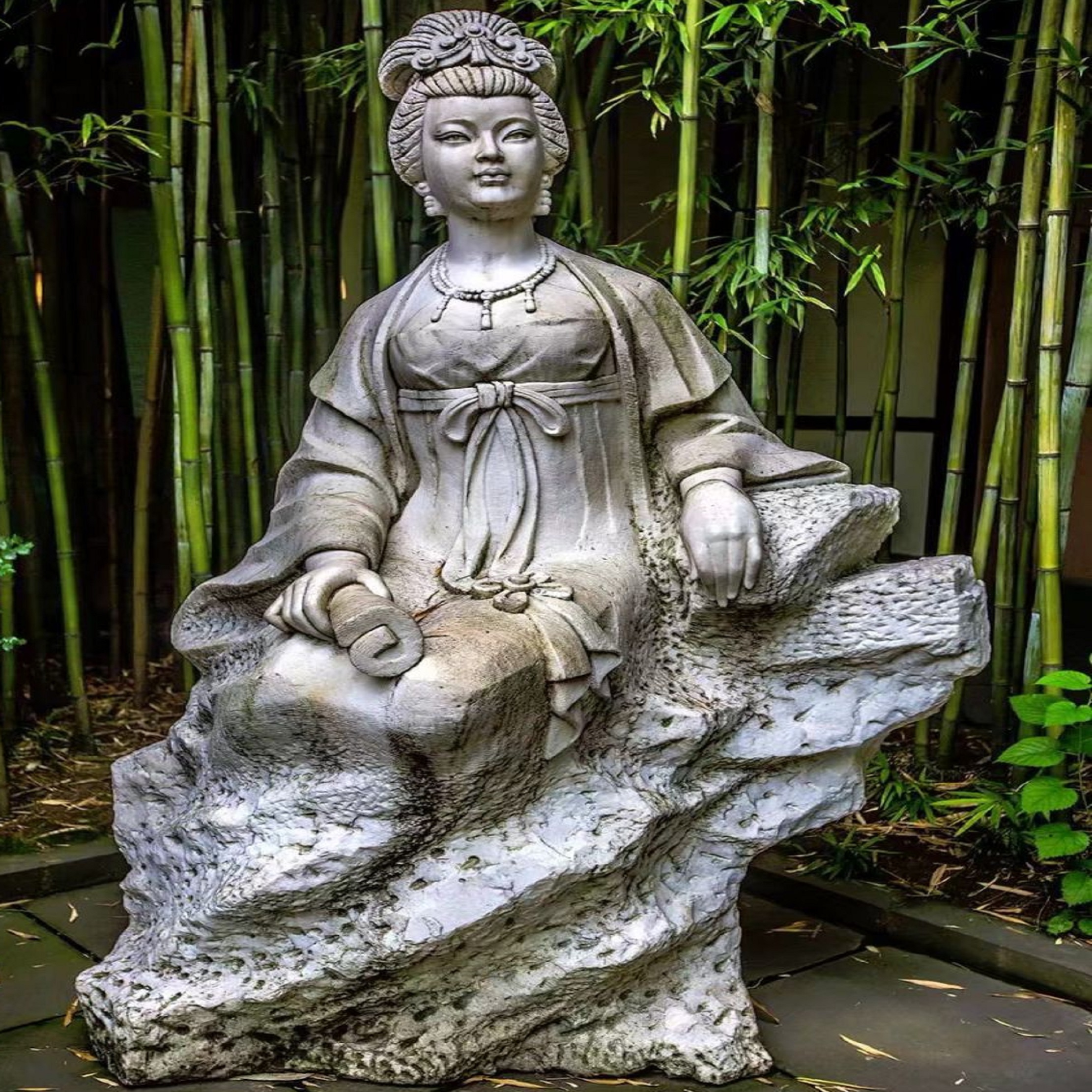 以拥有望江楼古建筑群,唐代著名女诗人薛涛纪念馆等文物遗迹及各类珍