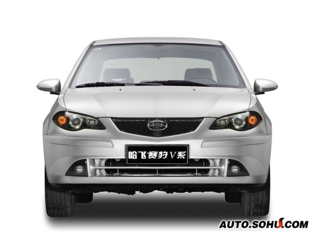 在喜庆的气氛中,哈飞汽车宣告:深圳生产基地剪彩投产,哈飞赛豹v