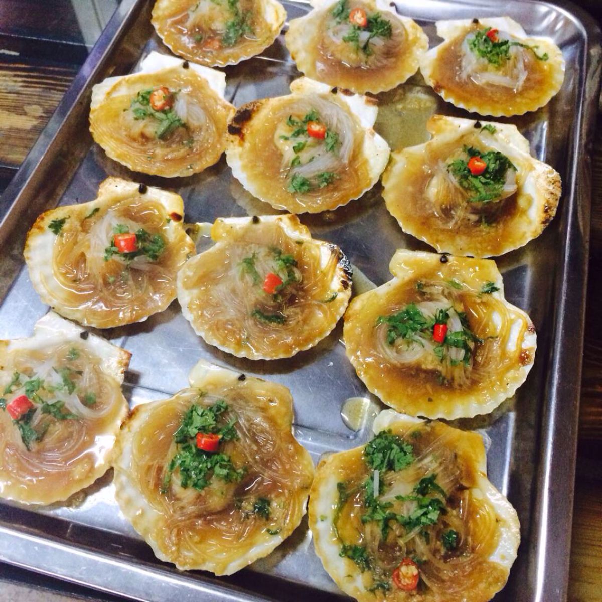 蒜茸烤扇贝