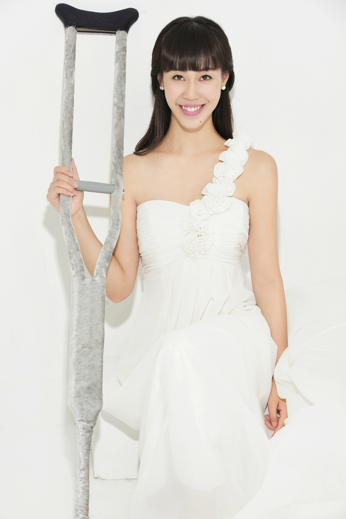  p data-id="gnx0zth7if">尔玛阿依(汉名张杨),羌族女歌手.