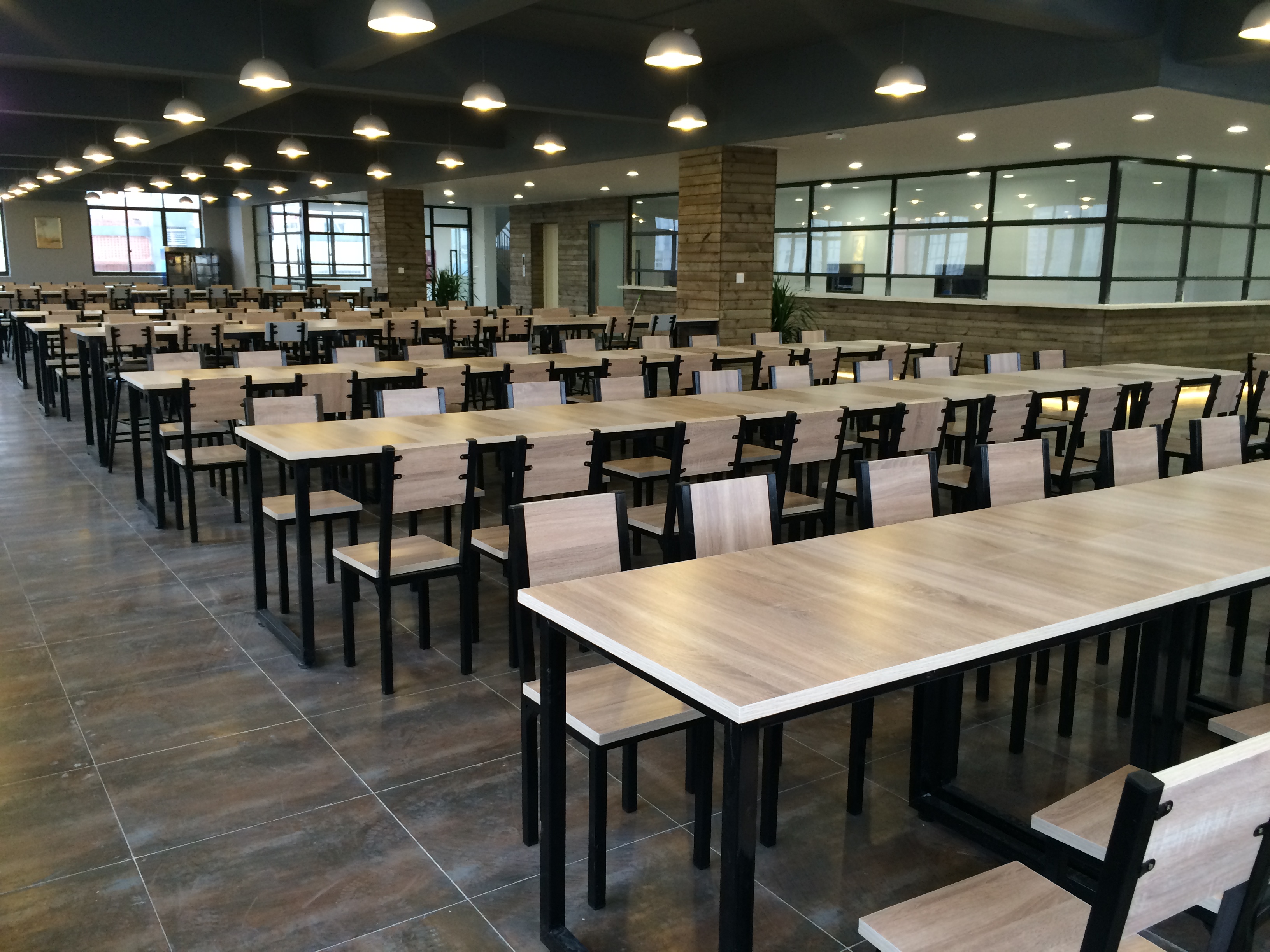 市新都区红土地艺术培训学校(教民151011470000191)——红土地画室