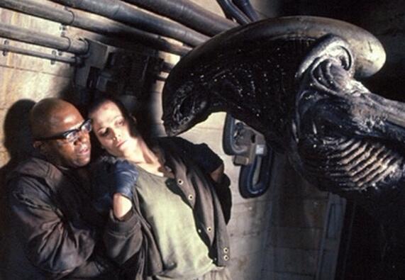  p>《异形3》是由 a href="#" data-lemmaid="8549519">大卫·芬奇 /a