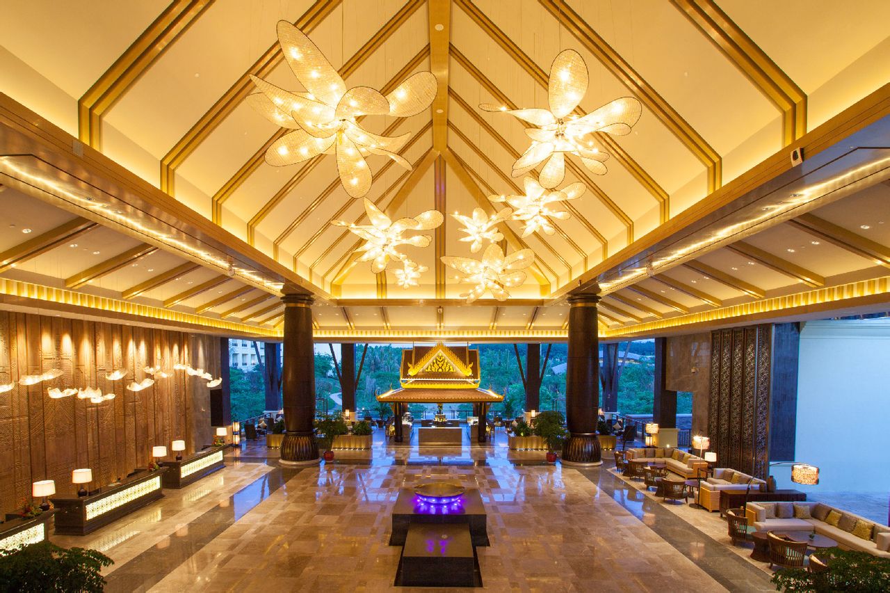 的水陆两栖综合性主题乐园,三家星级酒店组合而成的山地度假酒店群