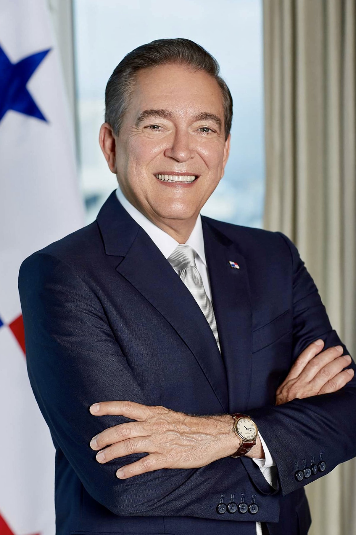 cortizo cohen,1953年1月30日—) /i>,出生于巴拿马首都巴拿马城,是