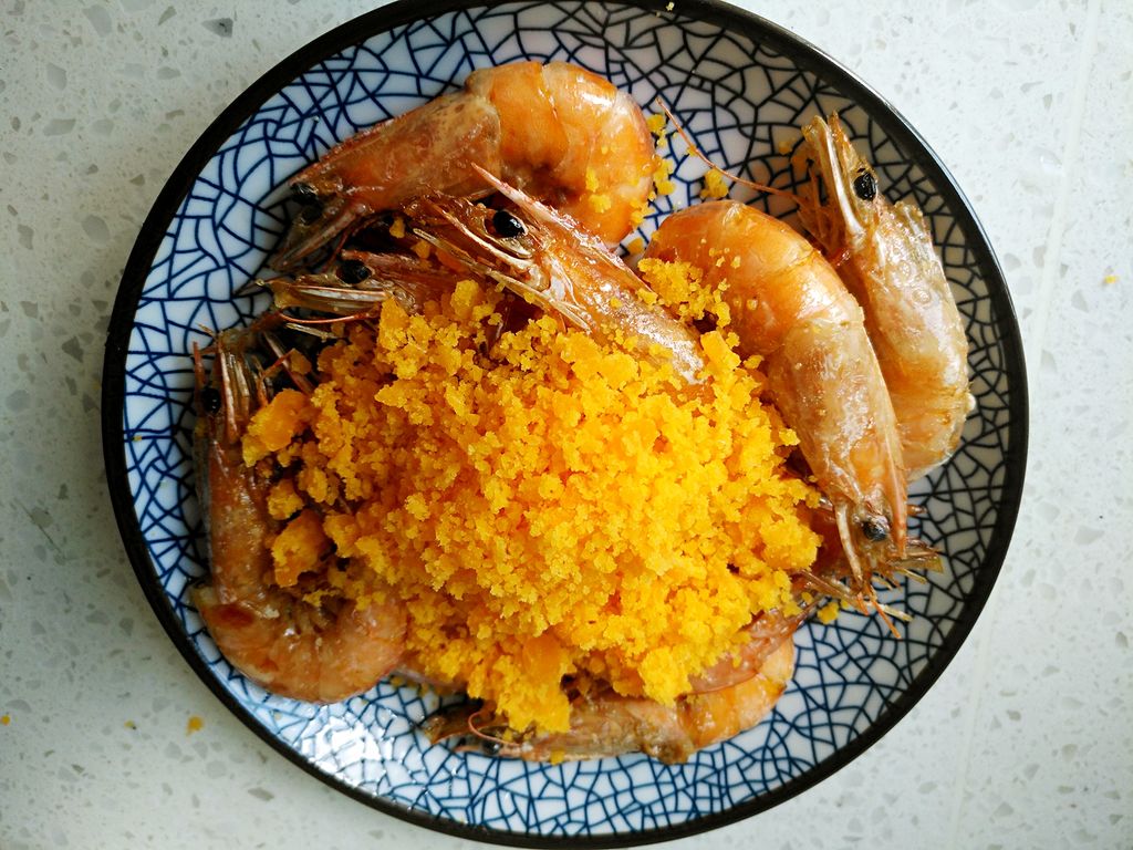  p>咸蛋黄焗虾,是一道家常菜,制作原料主要有咸蛋黄, a href="#" data