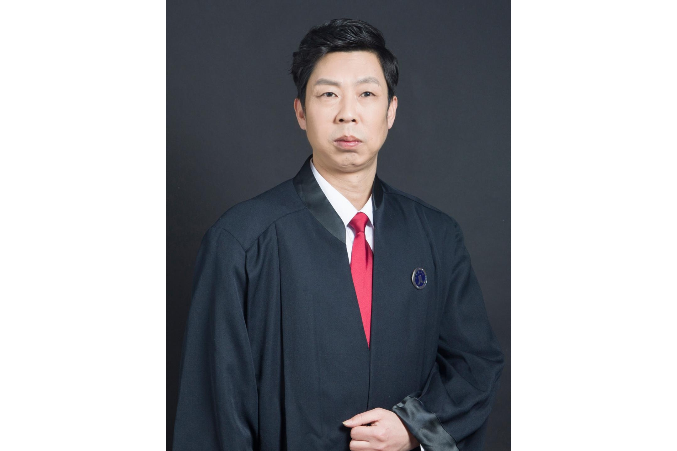  p data-id="srskaunk3yli">徐士存律师,男,执业机构:江苏六朝律师