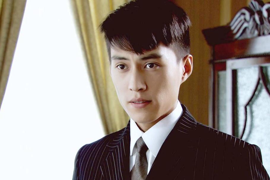  p>龟田一郎是《闯关东》中的角色,由靳东饰演. /p>