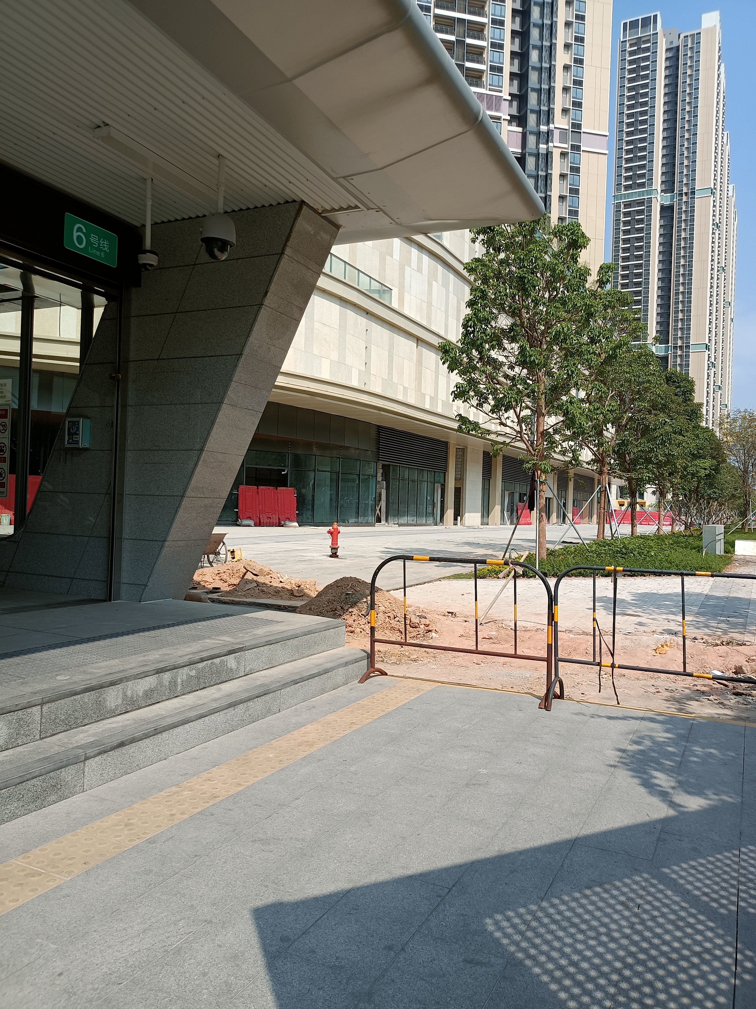  p data-id="tvezlwlalt0d">凤凰英荟城项目位于深圳市光明区凤凰街道