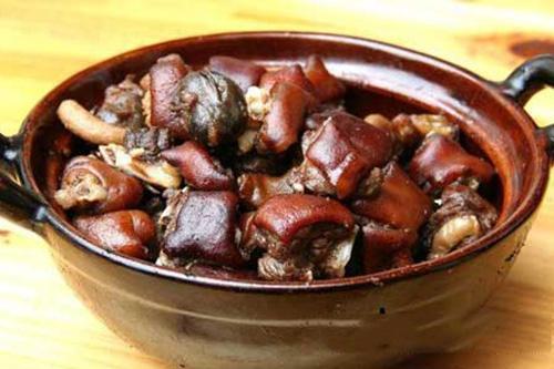 南京沙锅炖狗肉
