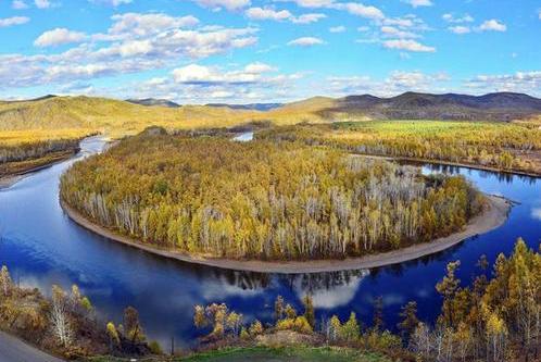  p>成都白鹿森林公园位于 a target="_blank" href="/item/彭州市