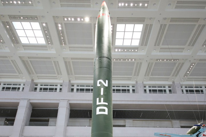 东风-2号(df-2)中程地地战略导弹