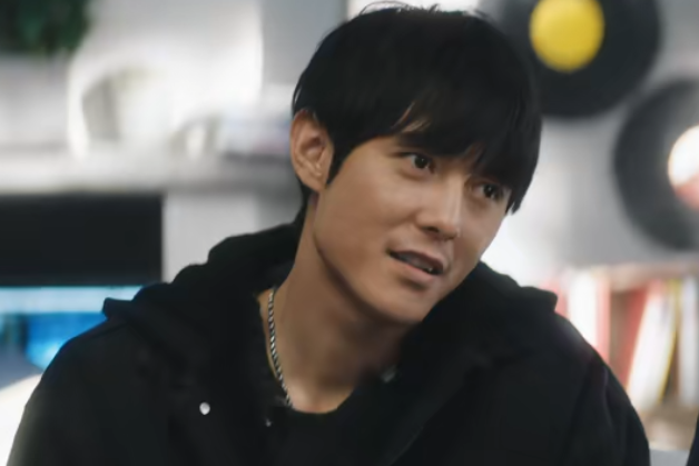  p>季野,男,爱情喜剧电影电影《明天会好的》中的角色,由张超饰演.