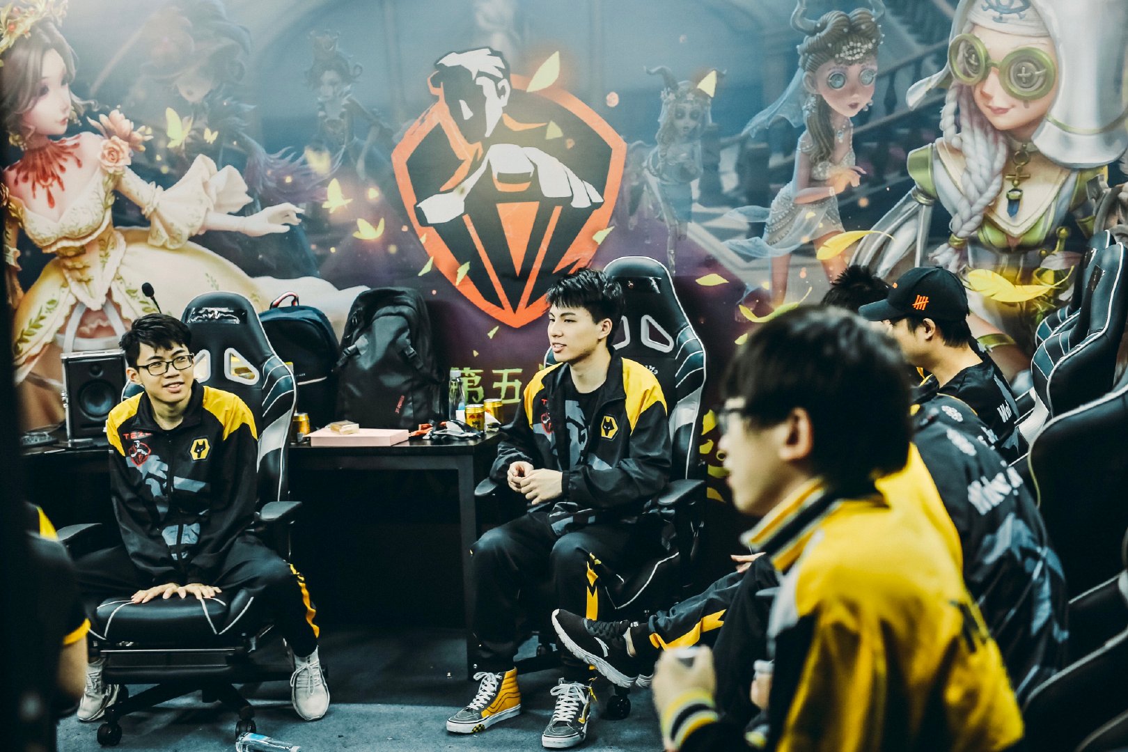 狼队电子竞技俱乐部