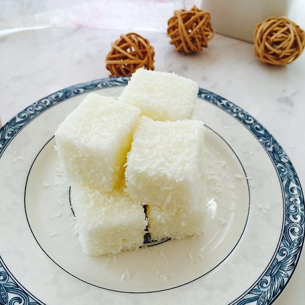  p>椰奶凉糕是一道由椰汁, a target="_blank"