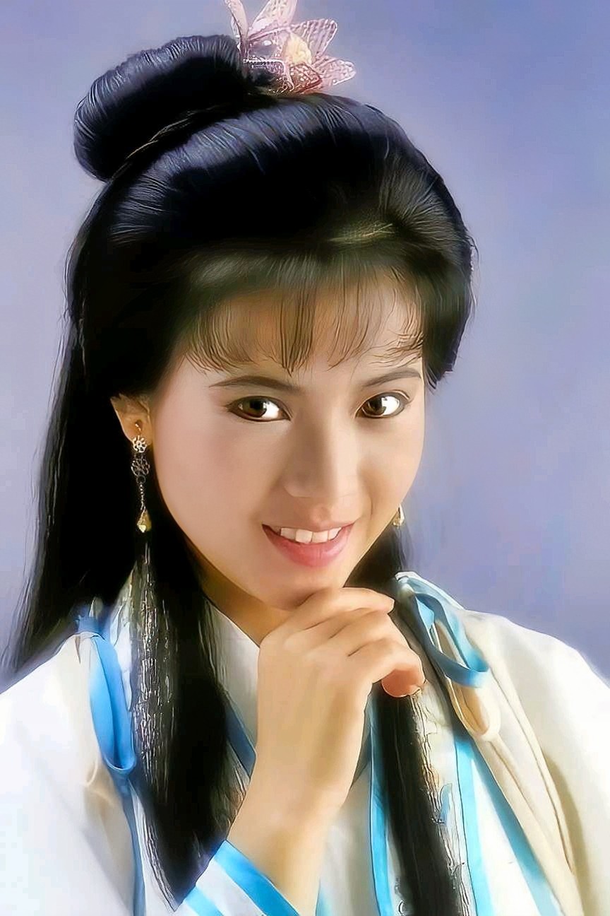 ezgji">20世纪90年代,九个年轻的女孩子先后信心满满地步入香港演艺圈