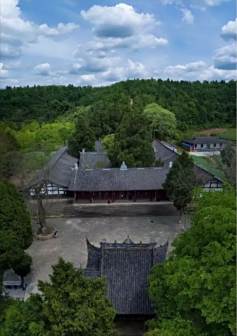 <p>马鞍寺全景