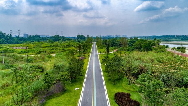  p data-id="gnbhuuym1x">天府绿道,位于四川省成都市境内,总长1.