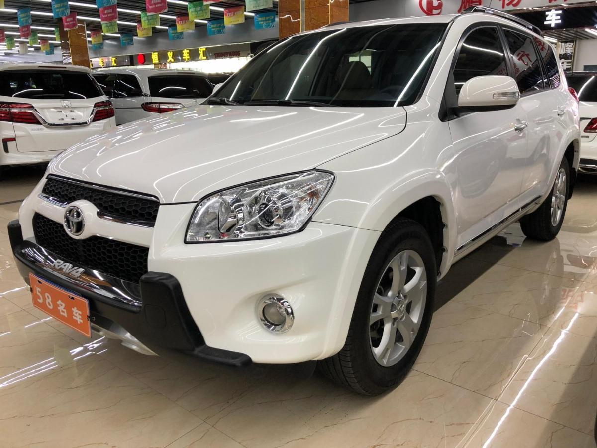 2013款丰田rav4 2.4l 自动四驱豪华特装版