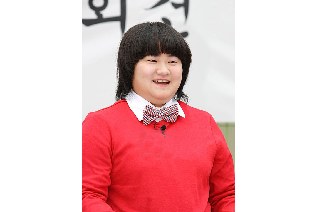  p>金申英(          )是韩国著名的搞笑 a target="_blank" href="