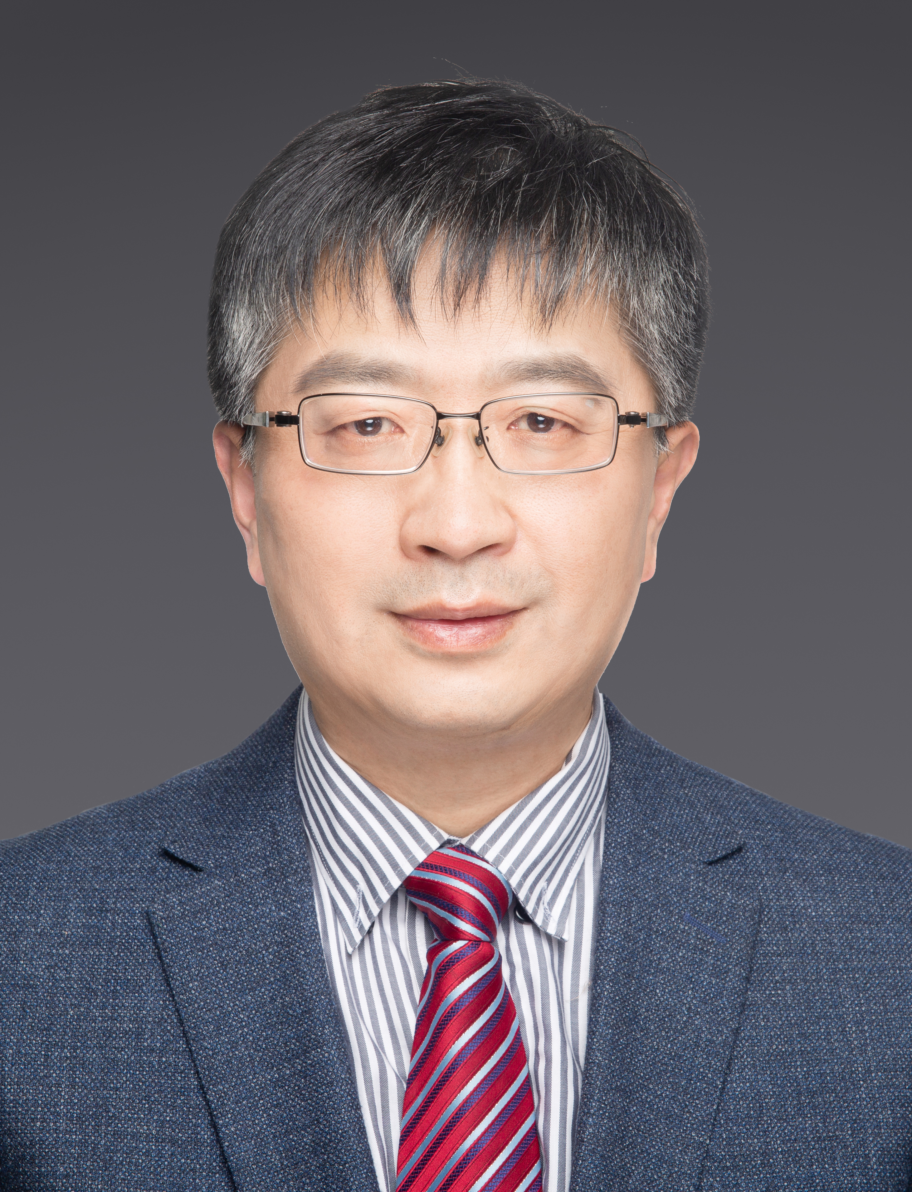  p data-id="gnb24p2jd0">李京,男, a target