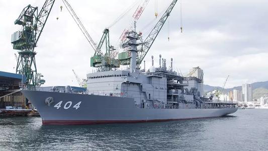 事故时可以对艇员提供撤离设备,对潜艇进行维修的一种军用特殊舰种