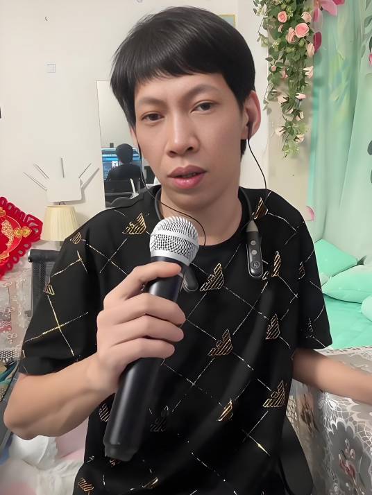 阿龙为梦想去奋斗_百度百科