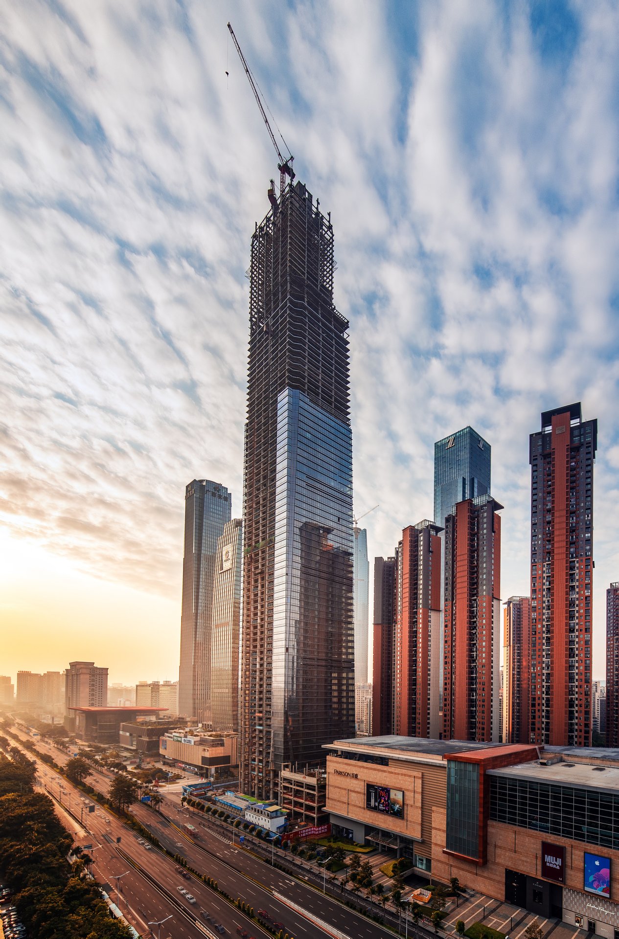 广西华润大厦(china resources tower guangxi)位于南宁市商务核心