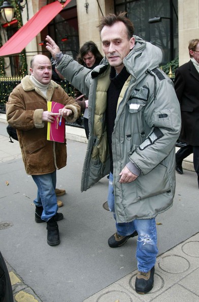  p>罗伯特·克耐普( i>robert knepper /i>),1959年7月8日生于俄亥俄