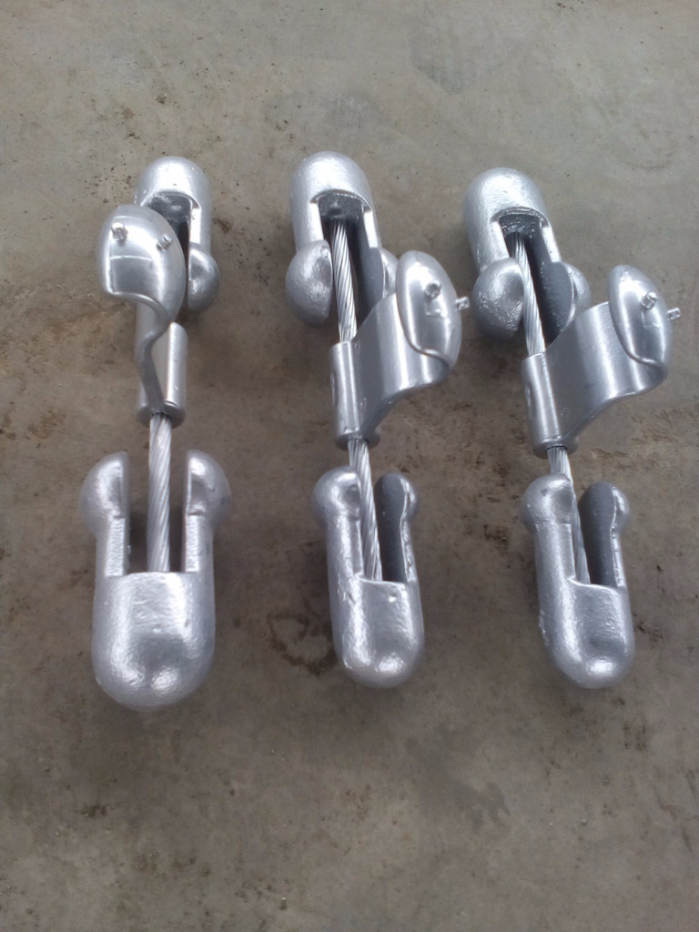 4d防振锤是应用在输电线路上的导,地线防振产品