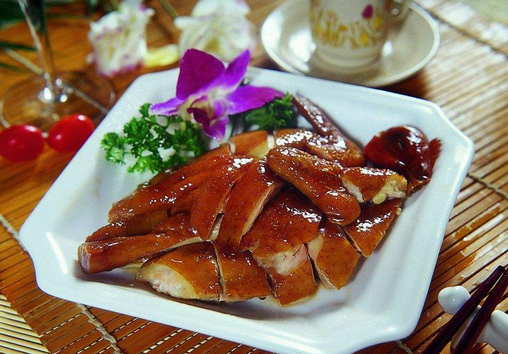  p>广式豉油鸡是一道 a target="_blank" href=