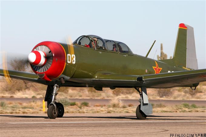 href="#" data-lemmaid="77772">螺旋桨 /a>初级教练机