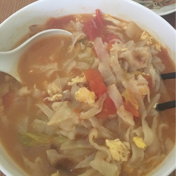 西红柿鸡蛋白菜烩饼