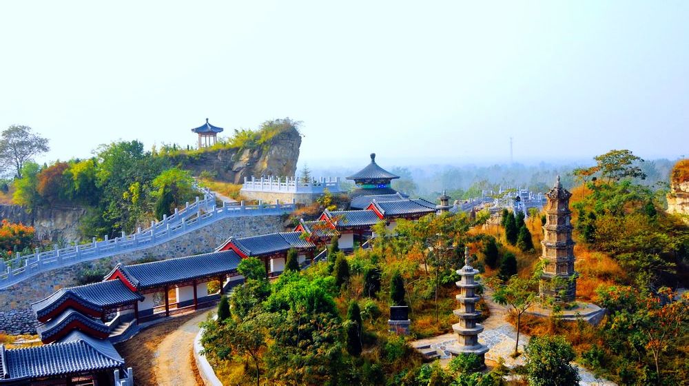  p>河南省永城市芒砀山旅游景区,位于河南省商丘市永城市 a target="