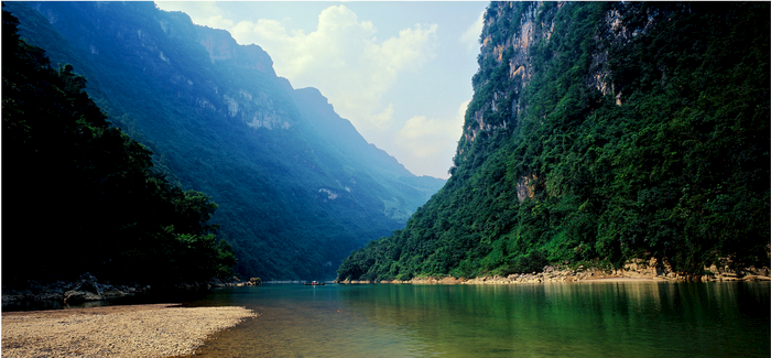  p>朱子溪在芙蓉江上游重庆与贵州交界处的武隆区浩口乡境内,全长近5