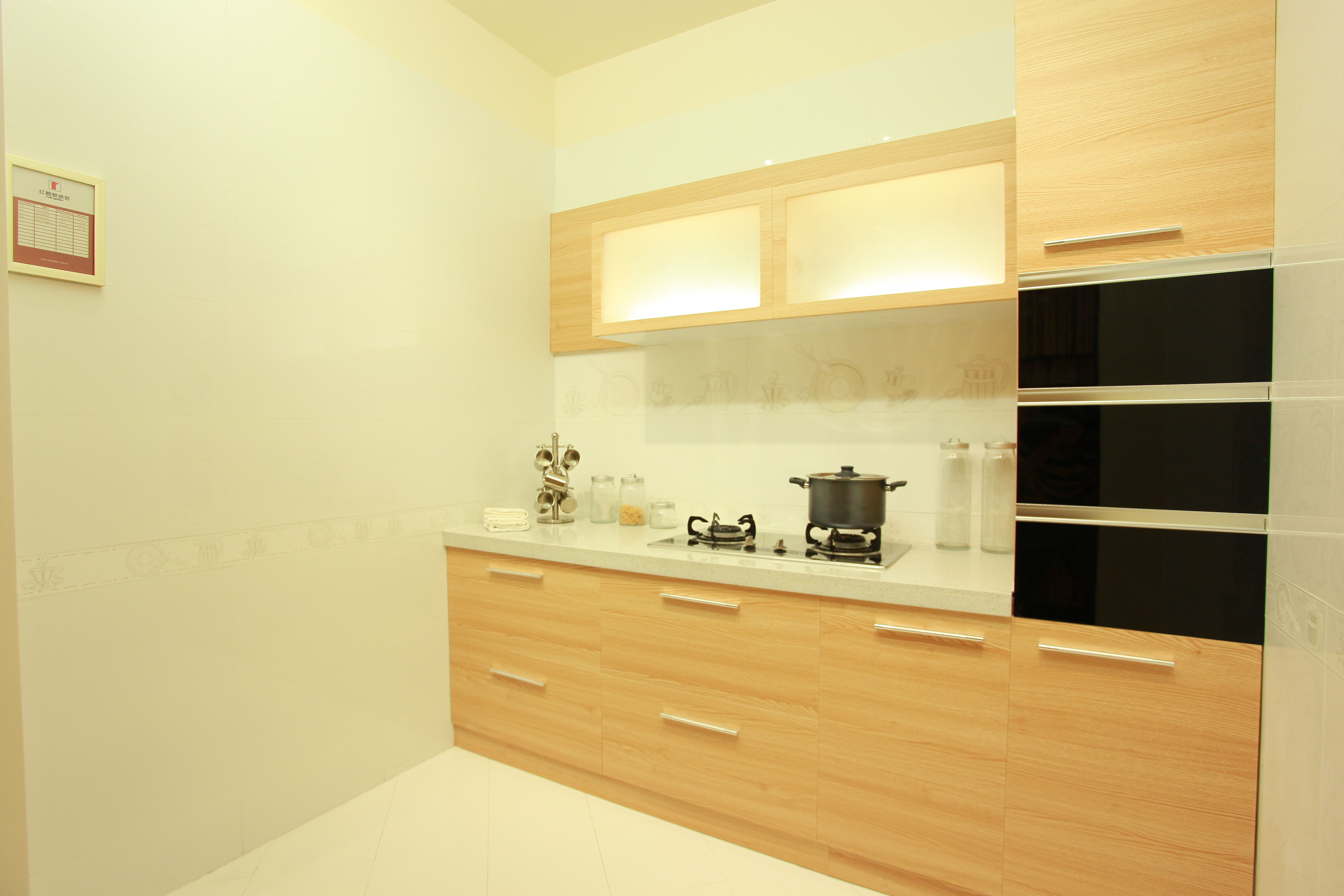 陶瓷有限公司 /a>2004年创立红蜘蛛瓷砖这个极富挑战与震撼力的品牌!