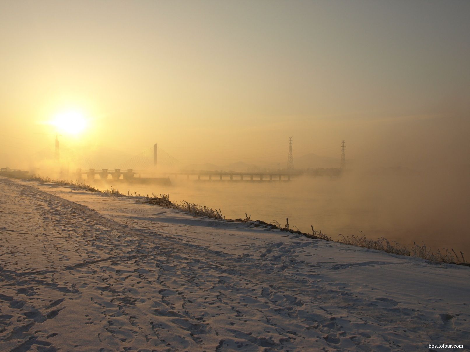 松花江在隋代称难河,唐代称那水,辽金两代称鸭子河,混同江,清代称混