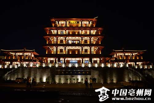  p data-id="gnx9cw3za3">东汉末年,曹操在家乡安徽亳州建设谯望楼