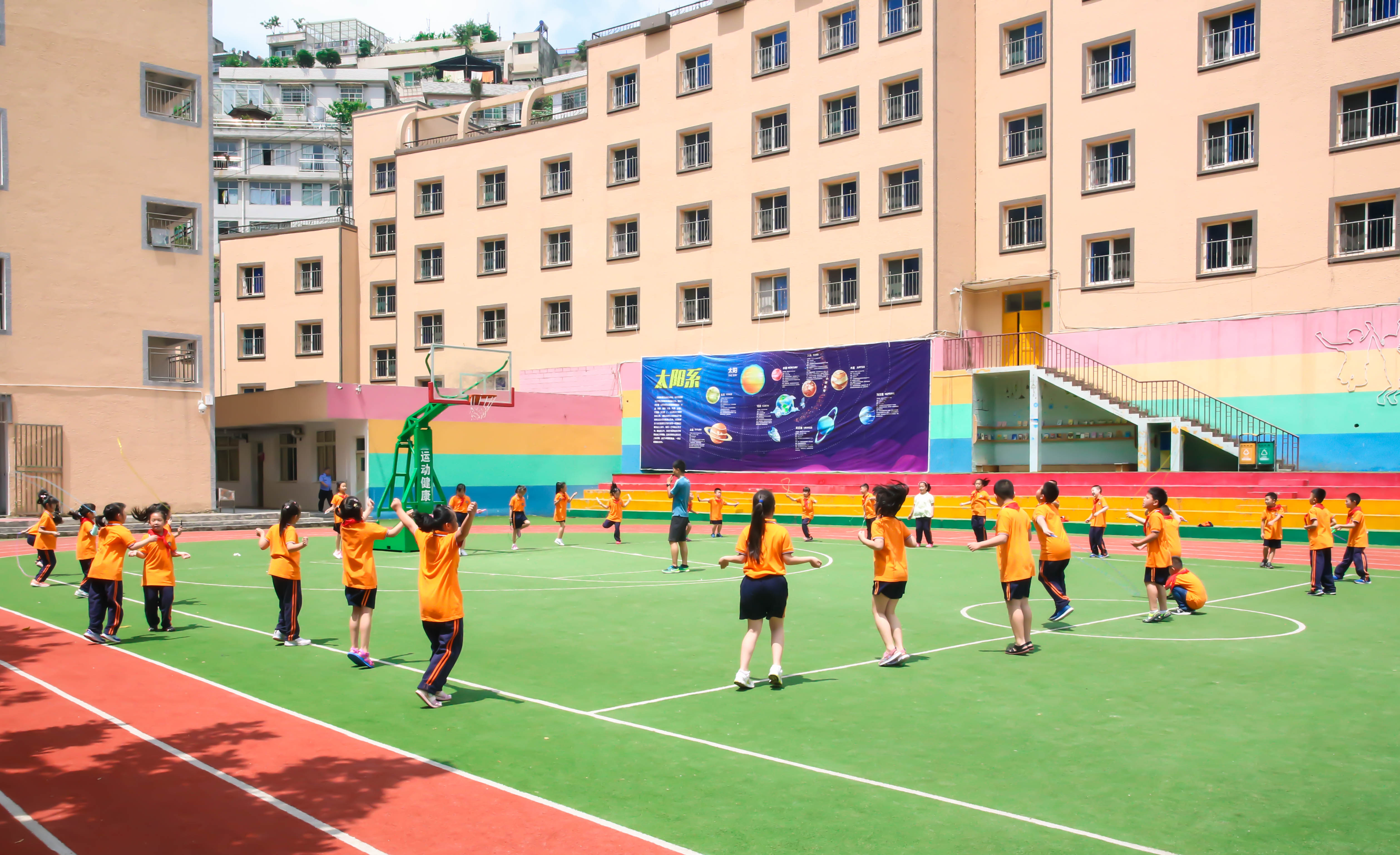  p>中天北京小学开办于1999年,是中天城投集团与北京市名校北京小学