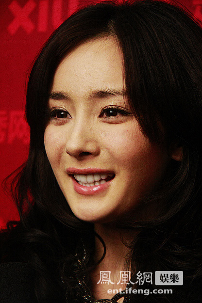  p>杨幂,1986年9月12日出生于北京市,中国内地影视女演员,流行乐歌手