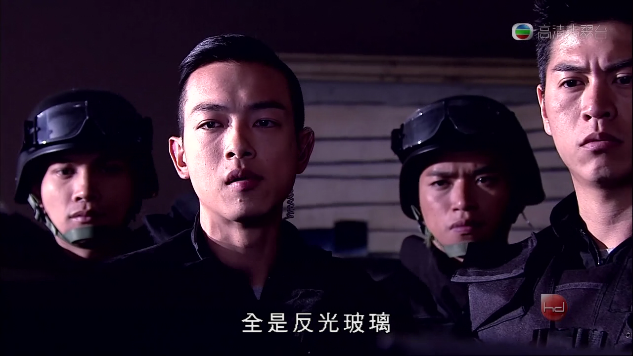  p>梁竞徽 i>(oscar leung) /i>,原名梁烈唯,1979年3月26日生于中国