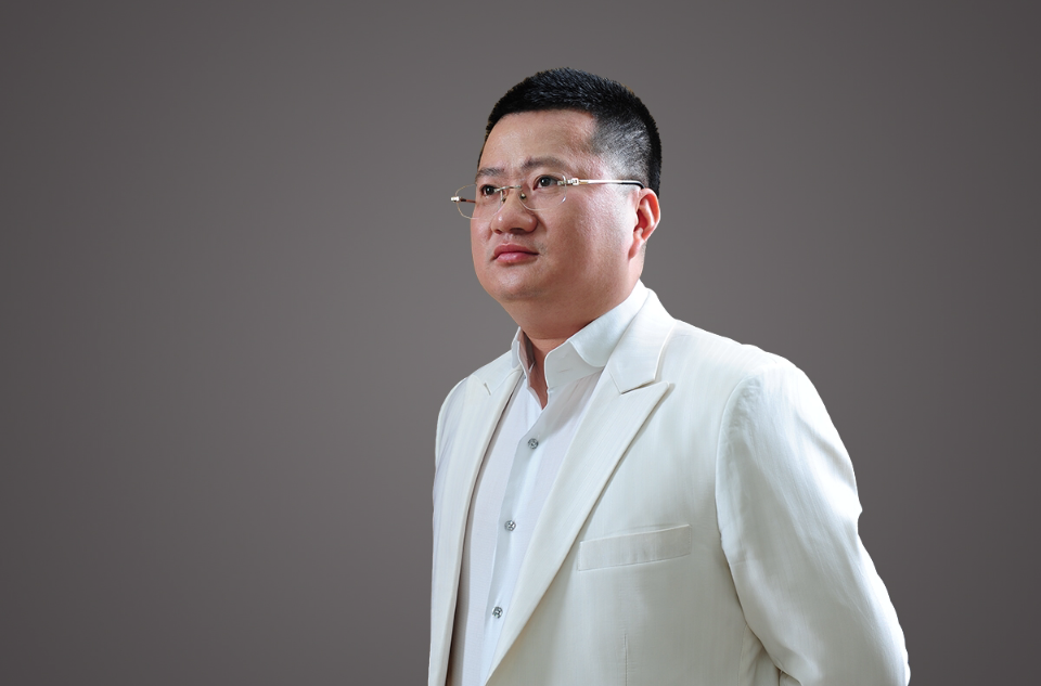  p>王冲,男,上海 a target="_blank" href="/item/今智塔">今智塔 /a>