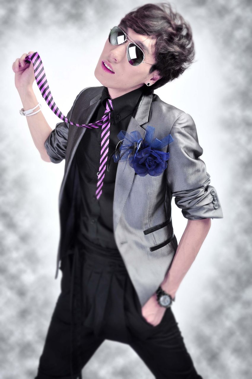  p data-id="gnapex9hgd">李秋实,歌手,音乐人,2005年7参加第三届