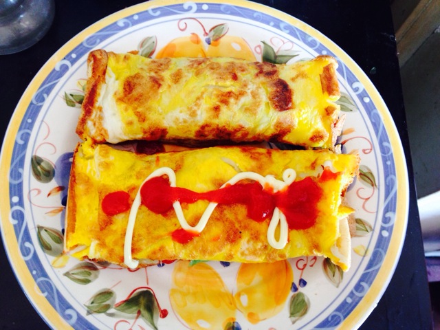 浓缩车打芝士酱鸡蛋饼