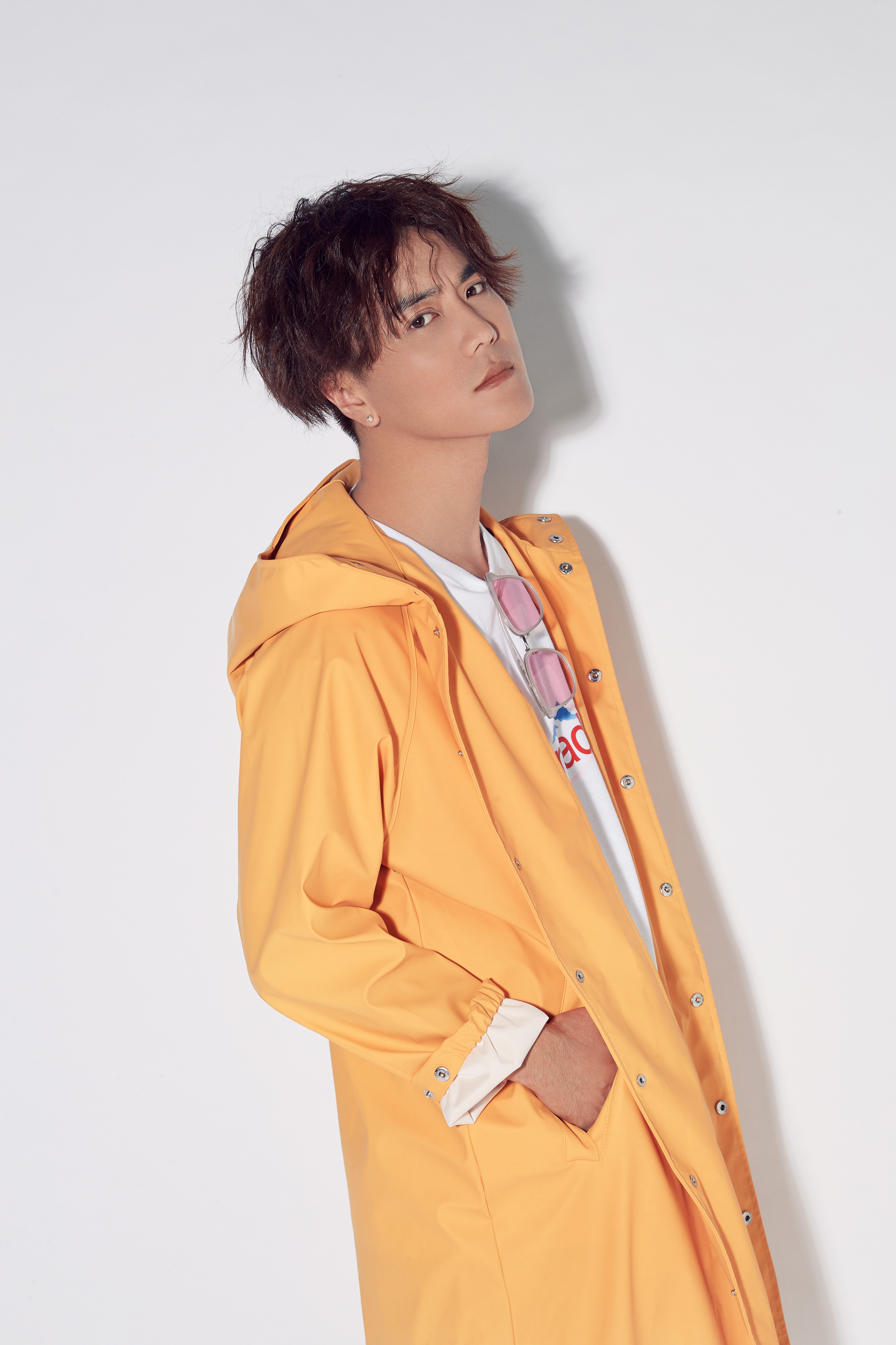 i6rjc">陆虎,1986年4月24日出生于河南省周口市,中国内地流行乐男歌手