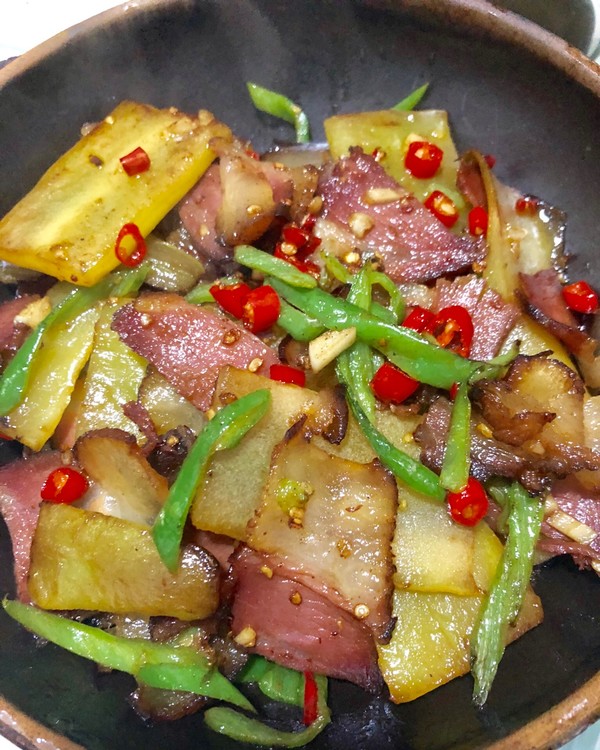 干锅莴笋腊肉