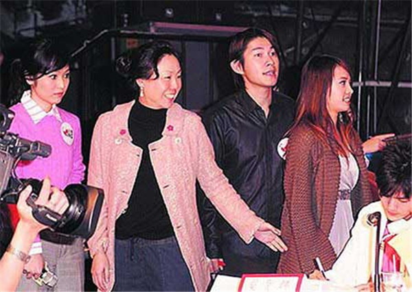  p>葛福鸿,有"综艺之母"之称的金牌综艺制作人,经纪人,东风 a target=