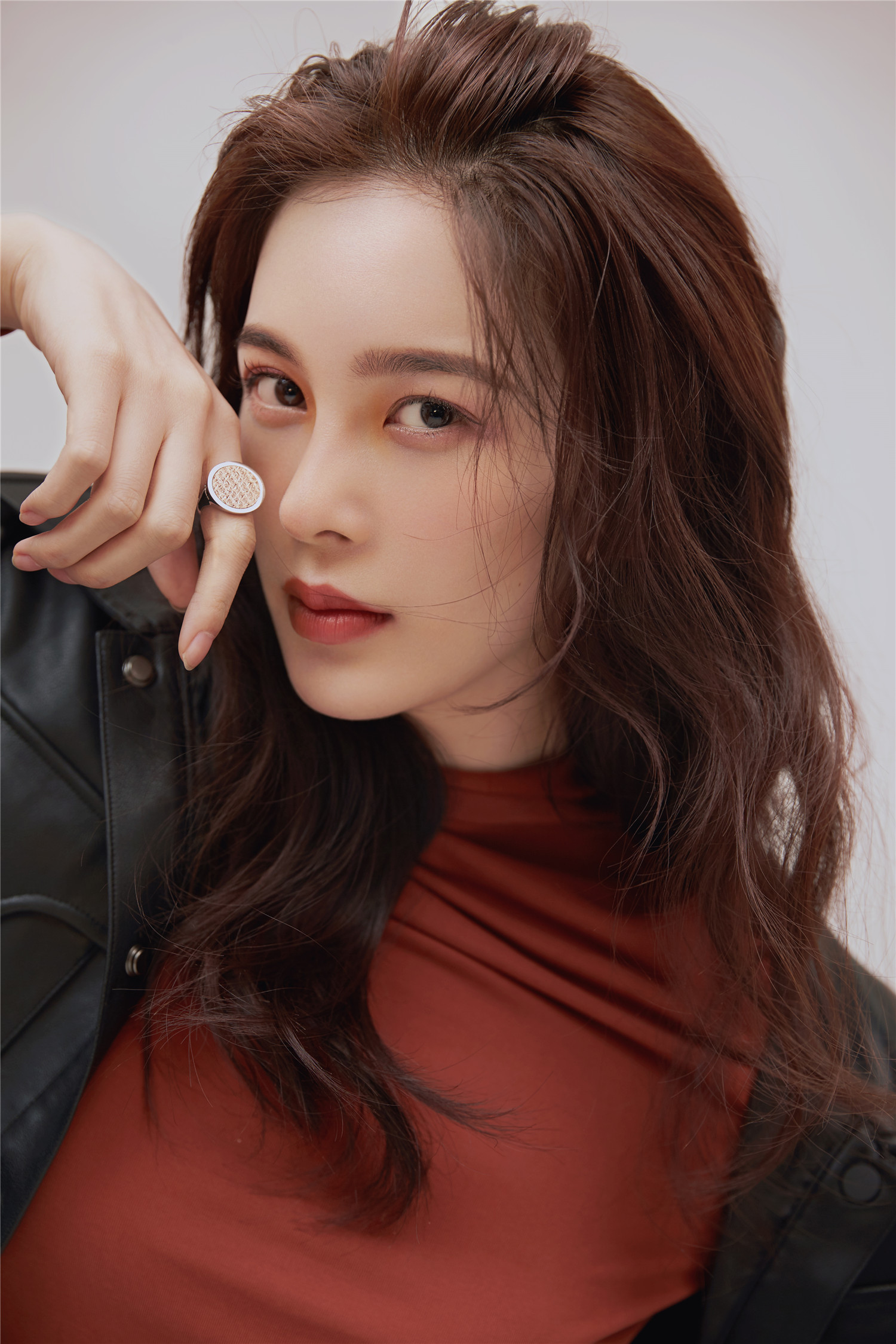  p>赵樱子(sarah),1990年12月16日出生于山东省烟