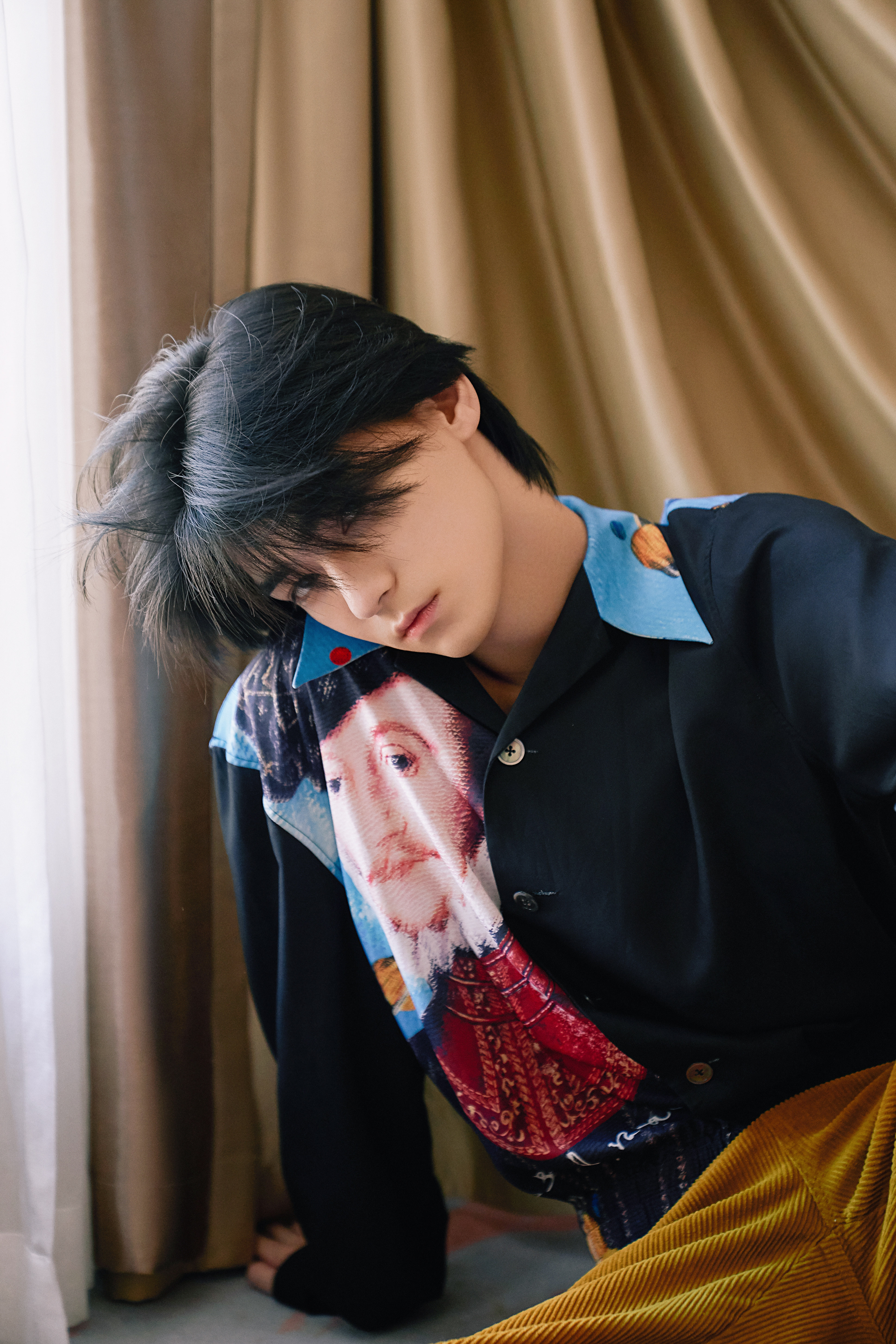 n9fjslg">张家硕,1998年12月31日出生于山东省寿光市,中国内地男演员