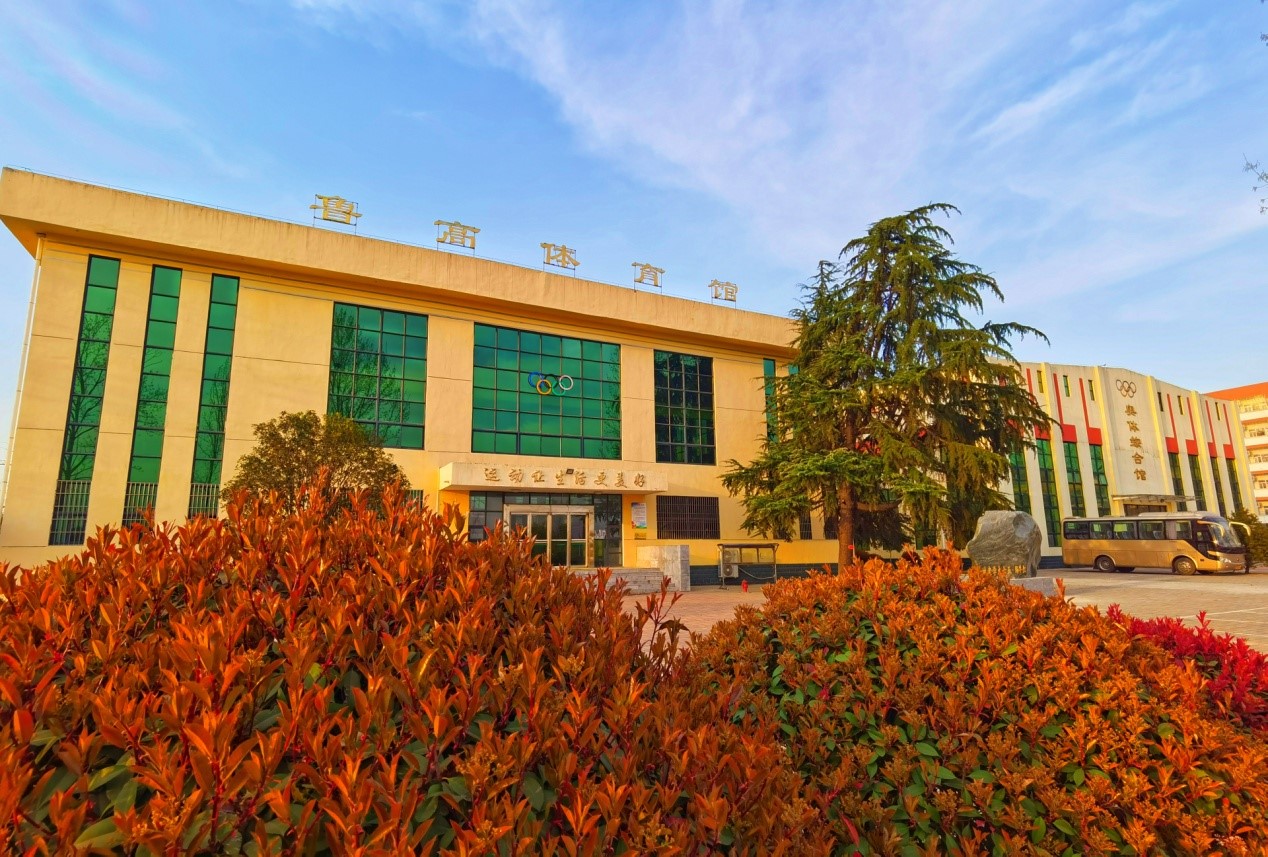 河南省鲁山县第一高级中学