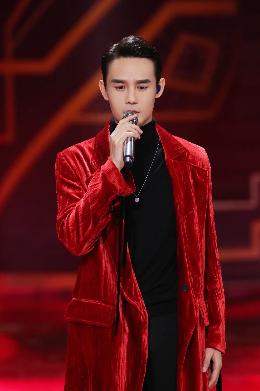  p>王凯,1982年8月18日出生于湖北省武汉市,中国内地影视男演员,流行